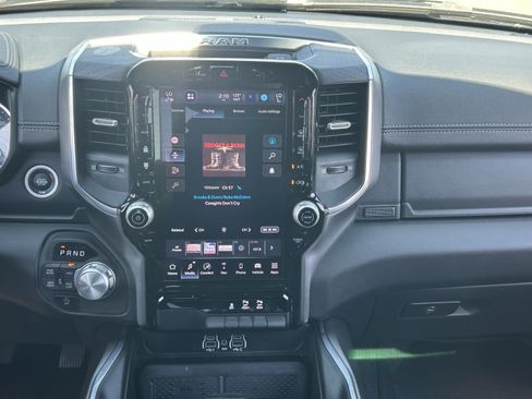 Used 2025 RAM 1500 Laramie w/ Sport Appearance Package AWD/4WD image 17