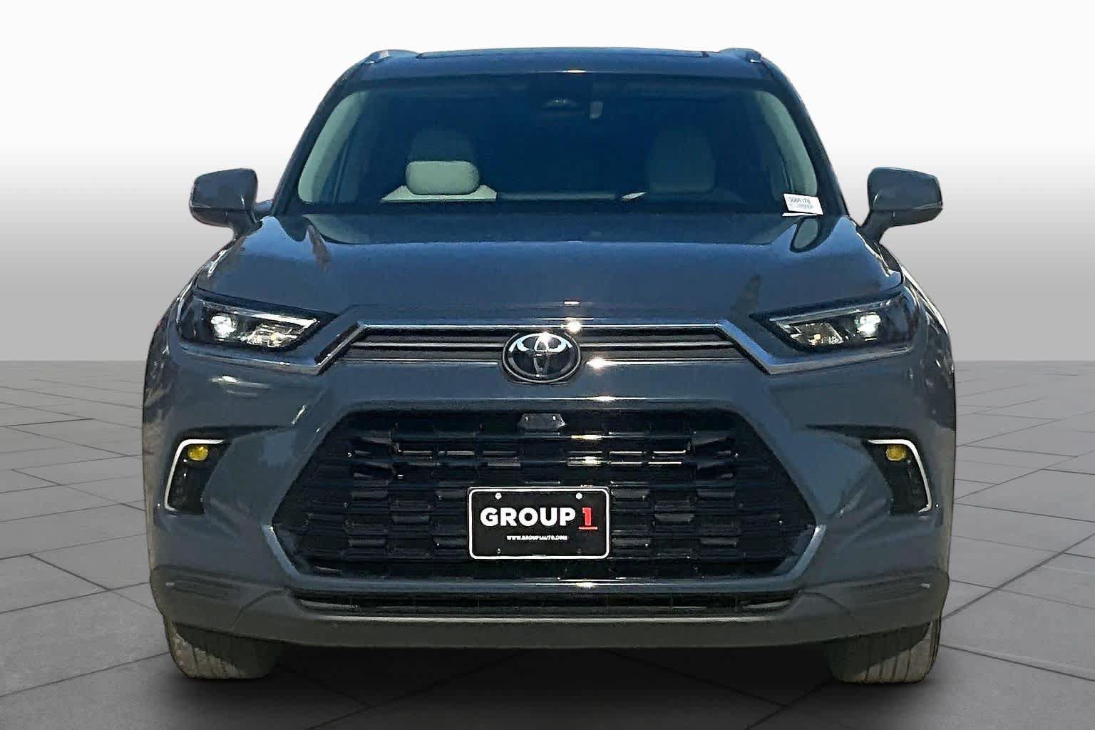 Used 2025 Toyota Grand Highlander AWD Hybrid image 4