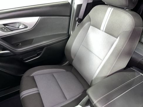 Used 2026 Chevrolet Blazer LT FWD image 25