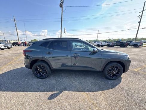 New 2026 Chevrolet Trax LT w/ Driver Confidence Package image 8