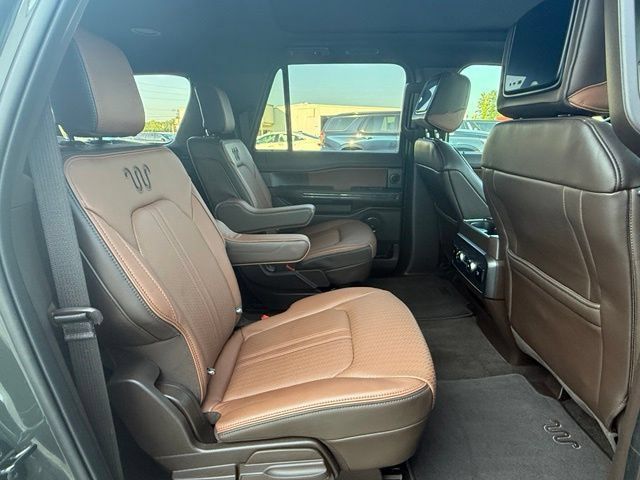 Used 2023 Ford Expedition Max King Ranch RWD image 20