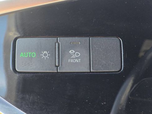 Used 2020 Audi Q3 2.0T Premium Plus w/ Premium Plus Package AWD/4WD image 25
