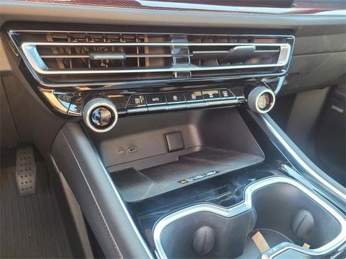 Used 2024 Chevrolet Traverse RS w/ LPO, Floor Liner Package image 28