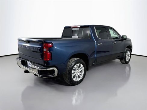 Used 2022 Chevrolet Silverado 1500 LTZ AWD/4WD image 9
