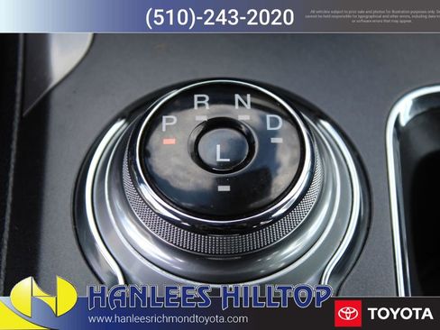 Used 2019 Ford Fusion SE FWD image 21