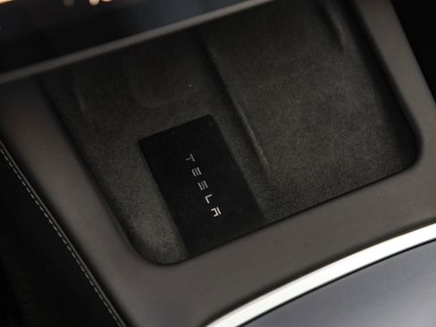 Used 2023 Tesla Model Y Long Range image 39