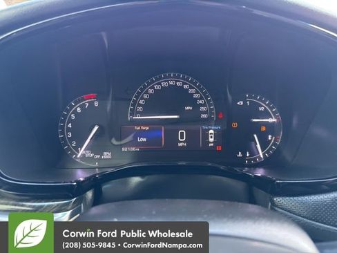 Used 2017 Cadillac XT5 FWD image 18