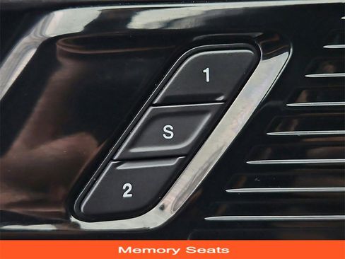 Used 2023 Jeep Wagoneer L Series II image 34