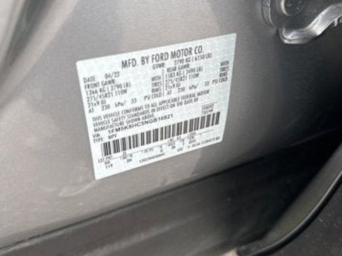 Used 2022 Ford Explorer Platinum w/ Equipment Group 601A image 21