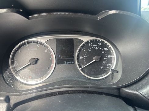 Used 2021 Nissan Versa S image 4