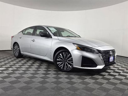 Used 2024 Nissan Altima 2.5 SV