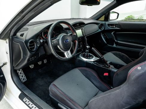 Used 2016 Subaru BRZ Premium RWD image 3