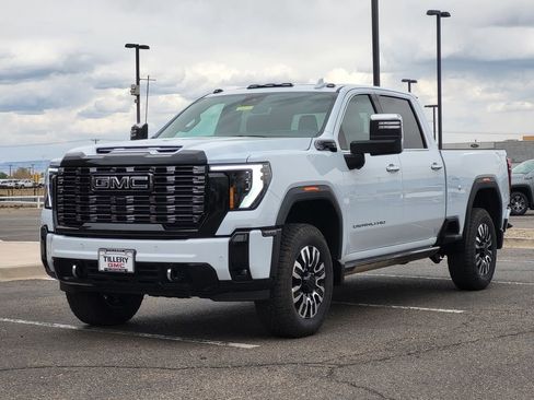New 2026 GMC Sierra 2500 Denali Ultimate image 4