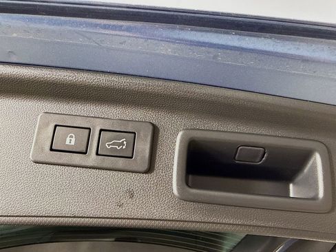 Used 2024 Subaru Forester Limited image 36