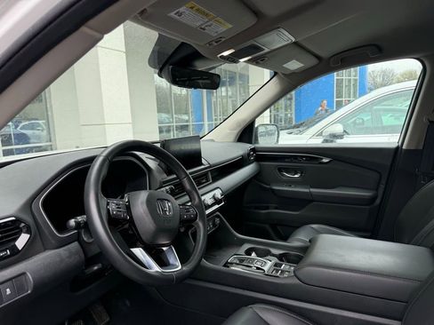 Certified 2025 Honda Pilot EX-L image 7