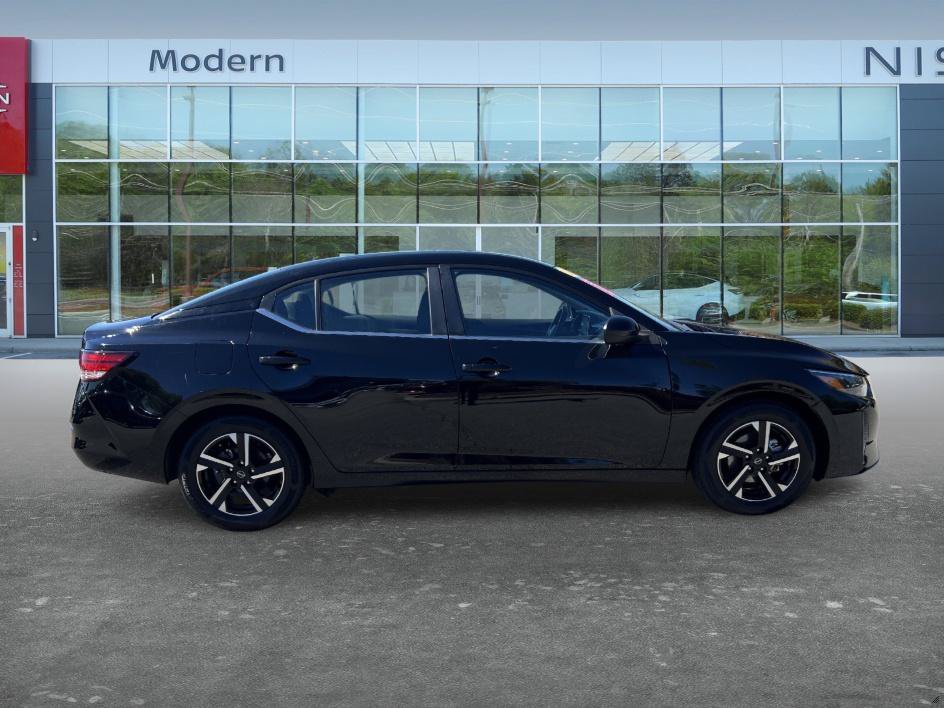 Certified 2025 Nissan Sentra SV FWD image 4