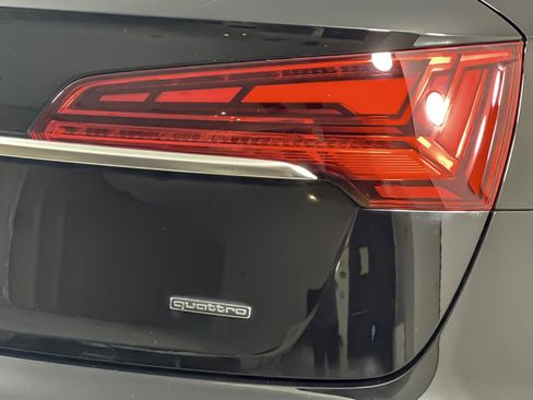 Used 2023 Audi Q5 2.0T Premium w/ Convenience Package image 25