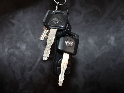 Used 2014 Nissan Frontier SV w/ SV Value Truck Package image 38