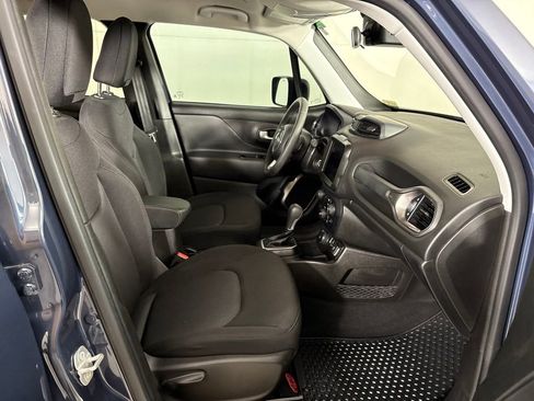 Used 2023 Jeep Renegade Latitude AWD/4WD image 15