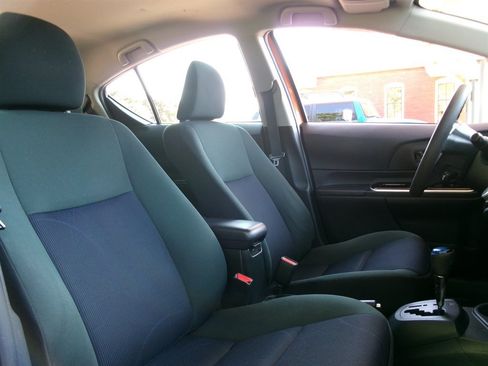 Used 2015 Toyota Prius C Three FWD image 17