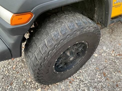 Used 2018 Jeep Wrangler Unlimited Sport AWD/4WD image 2