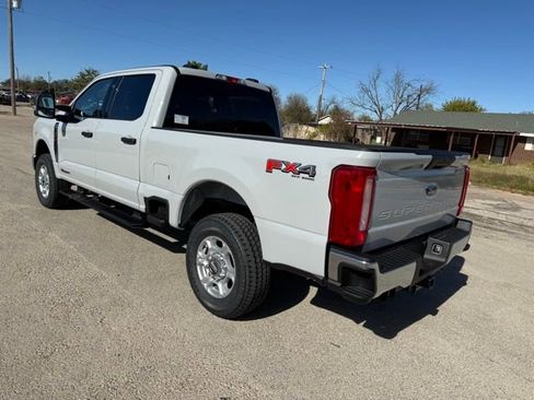 New 2026 Ford F250 XLT w/ FX4 Off-Road Package image 6