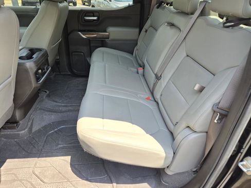 Used 2019 Chevrolet Silverado 1500 LT Trail Boss AWD/4WD image 16