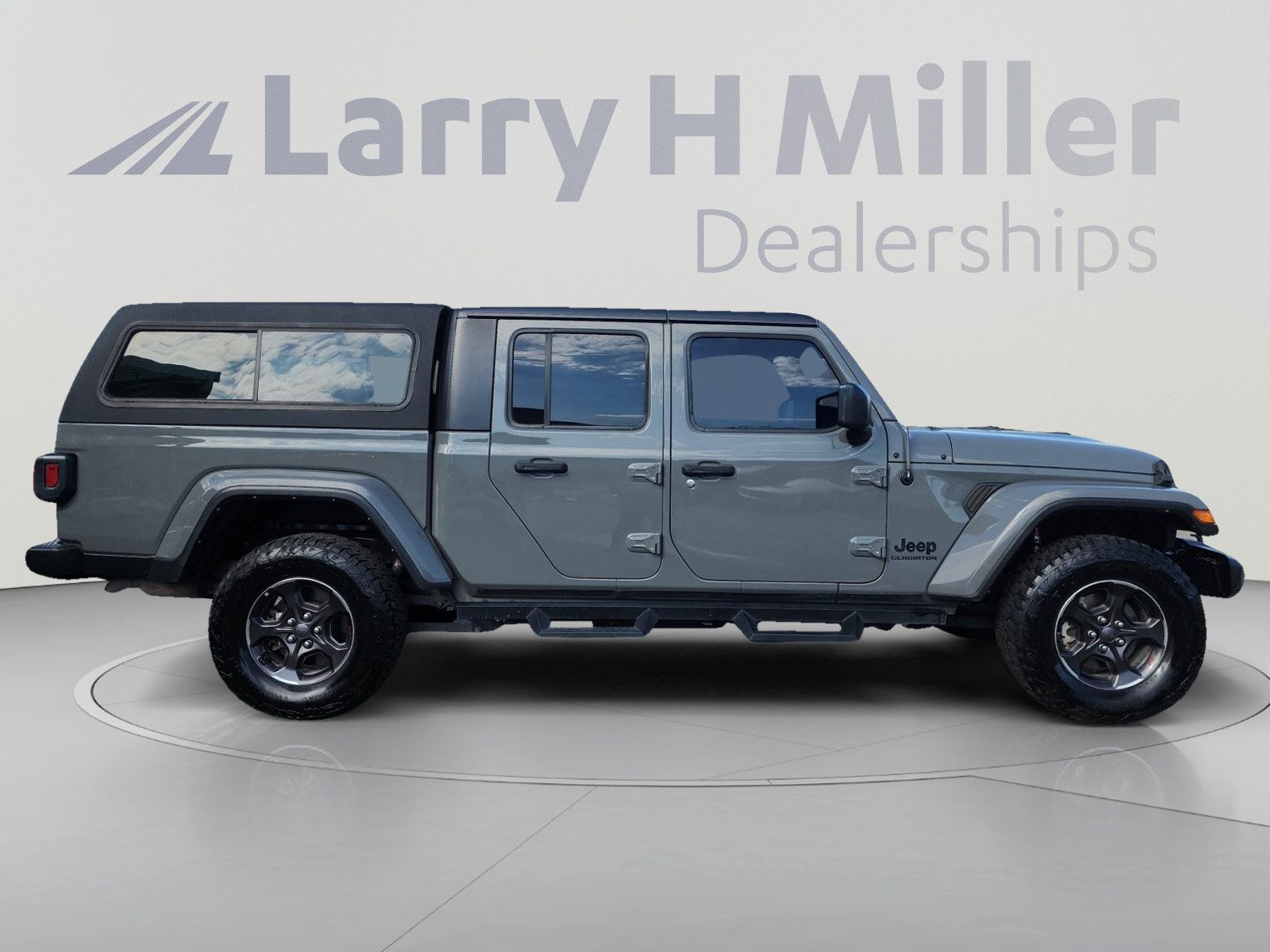 Used 2021 Jeep Gladiator Sport AWD/4WD image 6