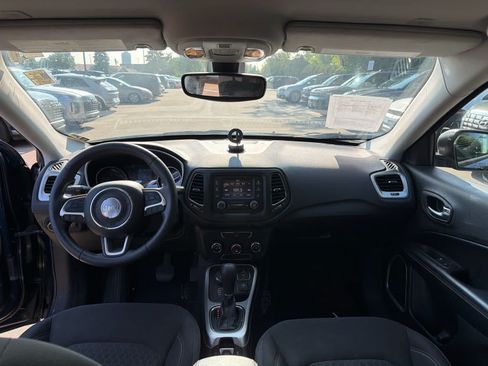 Used 2017 Jeep Compass Sport AWD/4WD image 7
