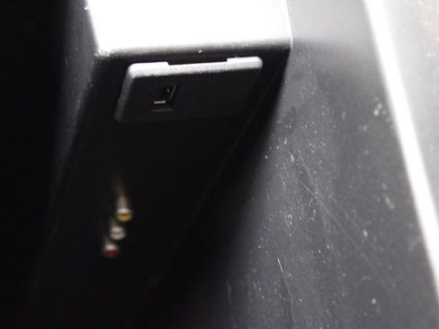 Used 2013 Nissan Armada Platinum image 49