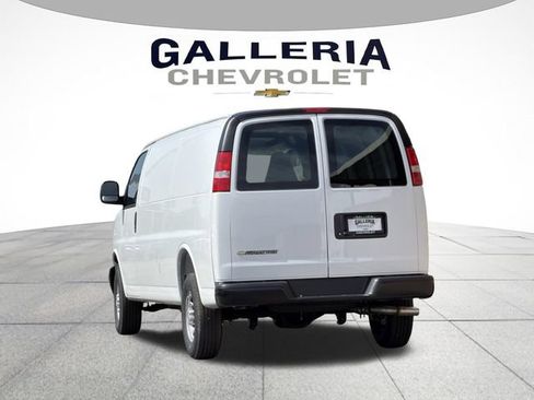 New 2026 Chevrolet Express 2500 Extended w/ Driver Convenience Package RWD image 5