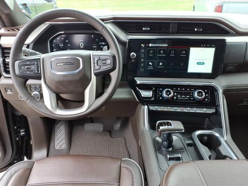 Used 2024 GMC Sierra 1500 Denali image 21