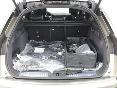 New 2026 Land Rover Range Rover Velar S AWD/4WD image 19