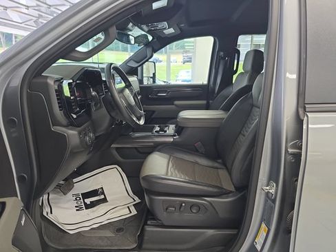 Certified 2025 Chevrolet Silverado 2500 ZR2 AWD/4WD image 13
