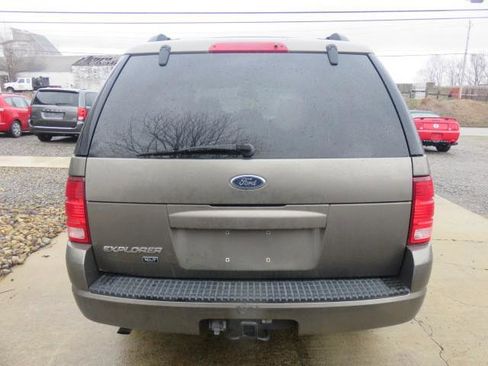 Used 2004 Ford Explorer XLT image 6