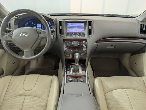 Used 2010 INFINITI G37 x w/ Premium Pkg image 19