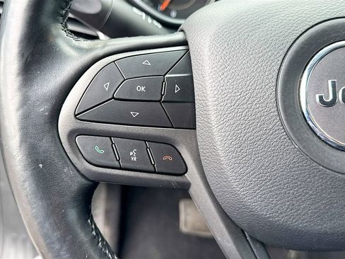 Used 2020 Jeep Cherokee Trailhawk w/ Cold Weather Group AWD/4WD image 8