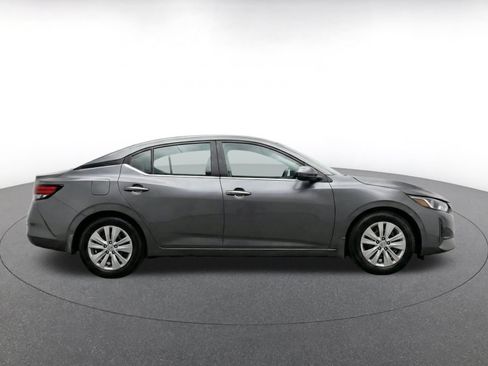 Used 2025 Nissan Sentra S FWD image 14