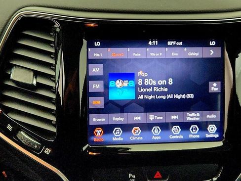 Used 2020 Jeep Cherokee Limited AWD/4WD image 18
