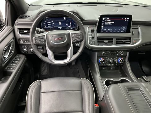 Certified 2022 GMC Yukon SLT w/ SLT Premium Package AWD/4WD image 16