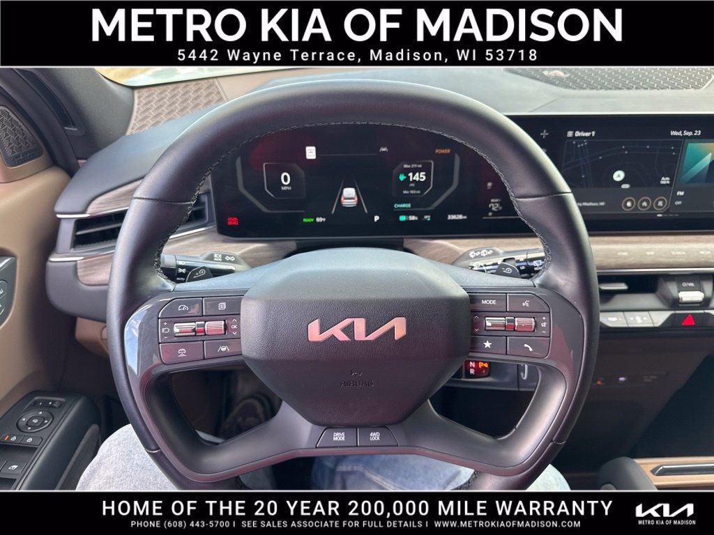 Used 2024 Kia EV9 Land AWD/4WD image 19