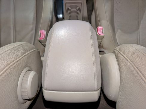 Used 2008 Saturn Vue XR w/ Premium Trim Package FWD image 37