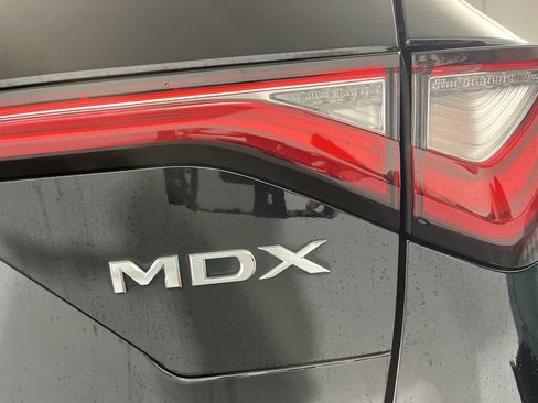 Used 2024 Acura MDX SH-AWD w/ Technology Package image 11