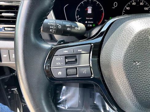 Used 2025 Honda Pilot EX-L image 19
