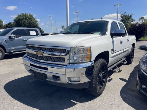 Used 2013 Chevrolet Silverado 1500 LT AWD/4WD image 3