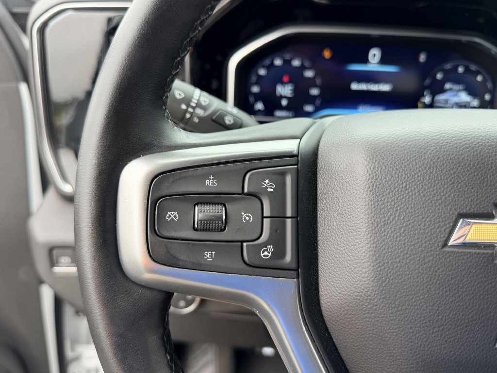 Used 2024 Chevrolet Silverado 1500 LT AWD/4WD image 21