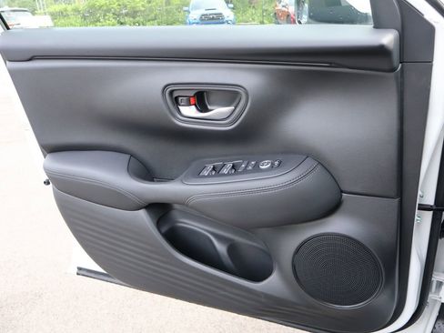 Certified 2026 Honda HR-V EX-L image 30