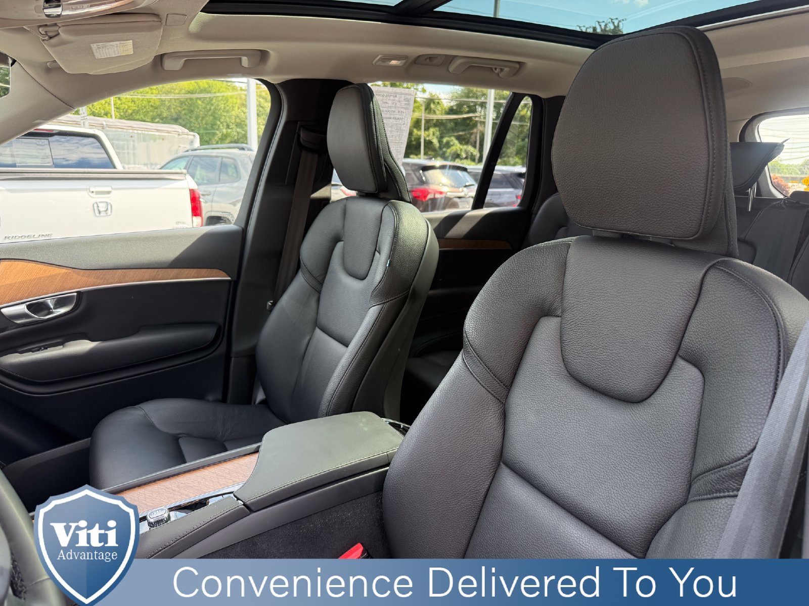 Used 2023 Volvo XC90 B6 Plus w/ Protection Package Premier AWD/4WD image 18