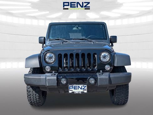 Used 2018 Jeep Wrangler Unlimited Sport AWD/4WD image 2