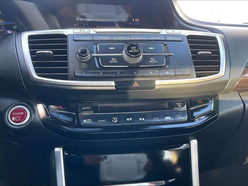 Used 2017 Honda Accord Hybrid Sedan image 35